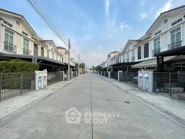 image_rental-23340130