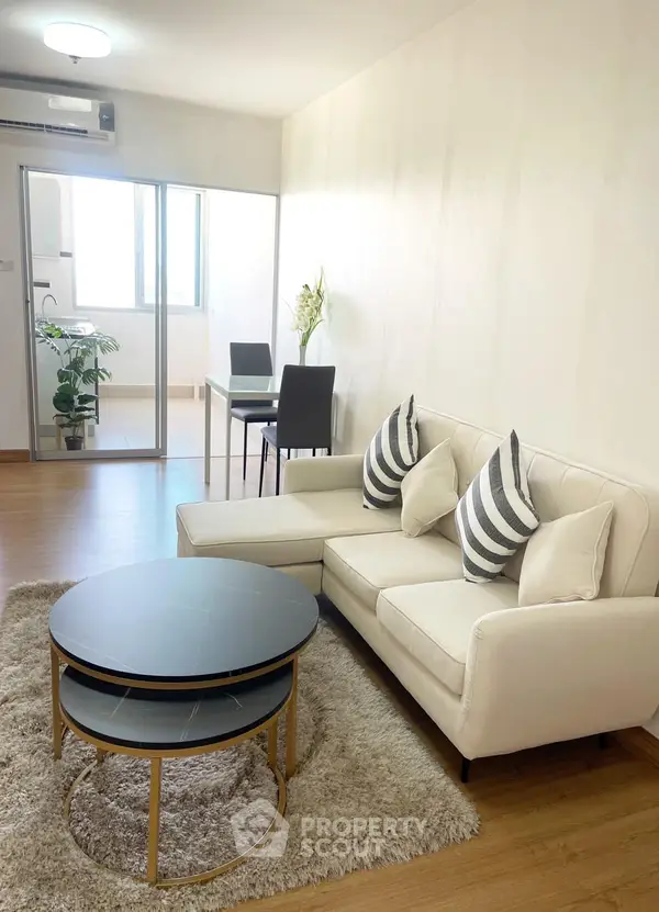 image_rental-12765126