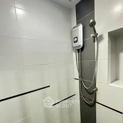 Screenshot 2569-03-05 at 22.22.12.jpg