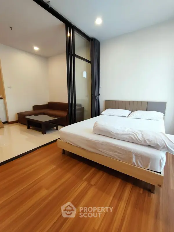 image_rental-7093053