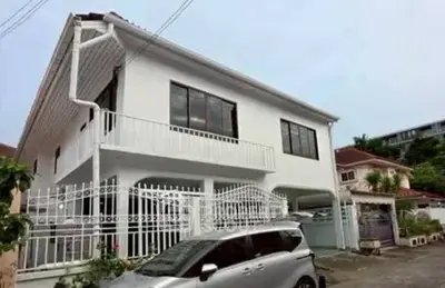 image_rental-27986863