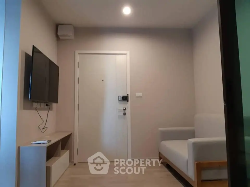 Fully Furnished 1 Bedroom Condo at The Privacy Rama 9-1