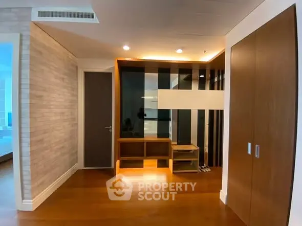 image_rental-28373216