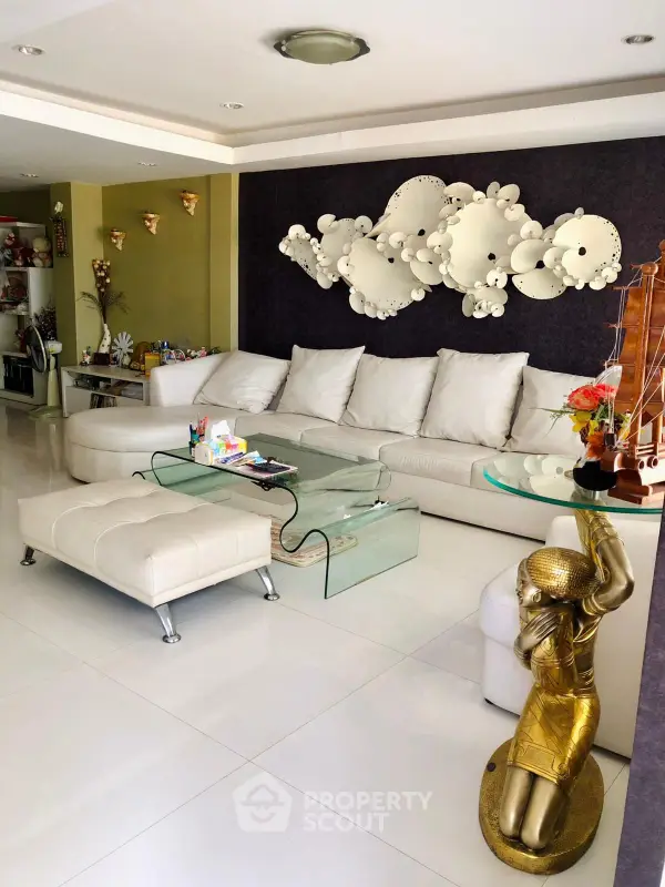 image_rental-31122967