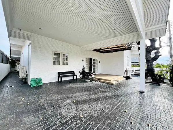 image_rental-29801587