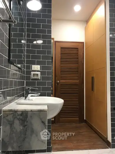  1 Bedroom Condo at Von Napa Sukhumvit 38 Condominium-5