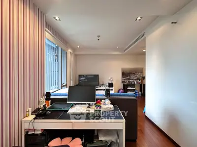 image_rental-30615314