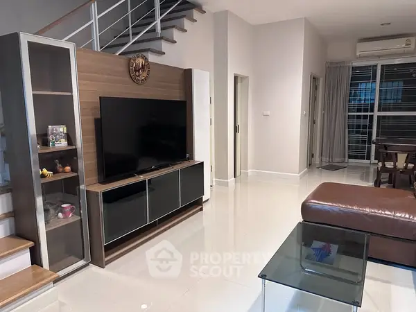 image_rental-30249367