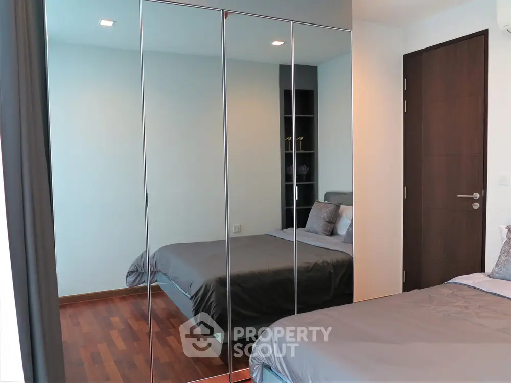  2 Bedrooms Condo -1