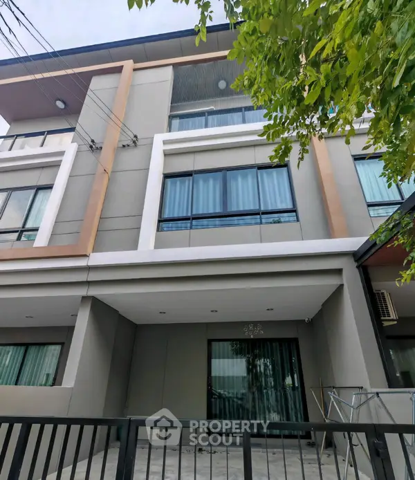 image_rental-27012488