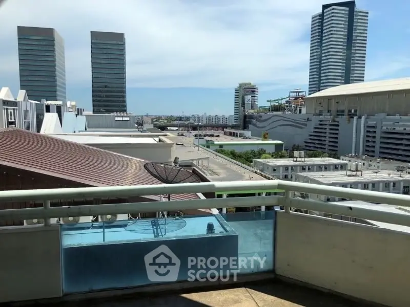  1 Bedroom Condo -1