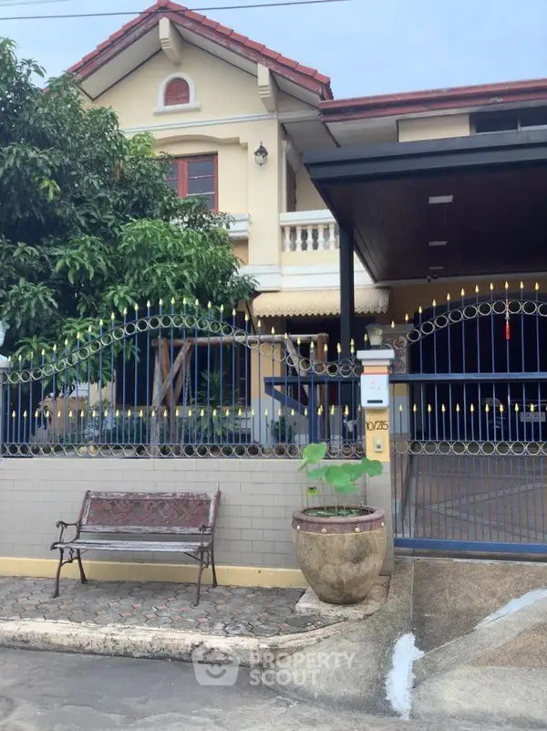 image_rental-13901528