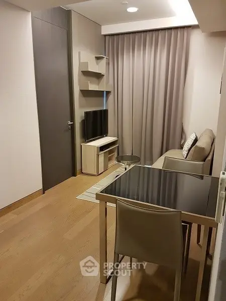  1 Bedroom Condo at The Lumpini 24-1