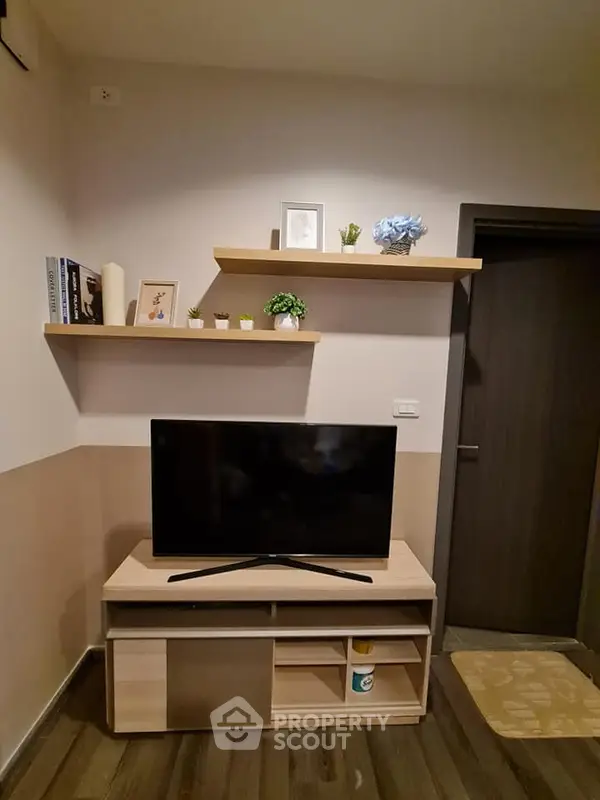 image_rental-5083378