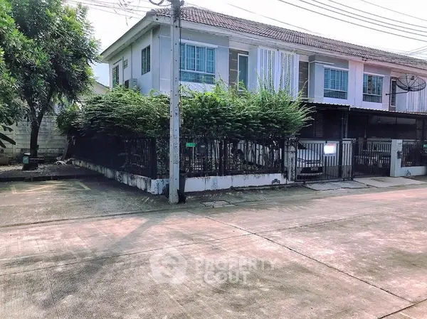 image_rental-16763942