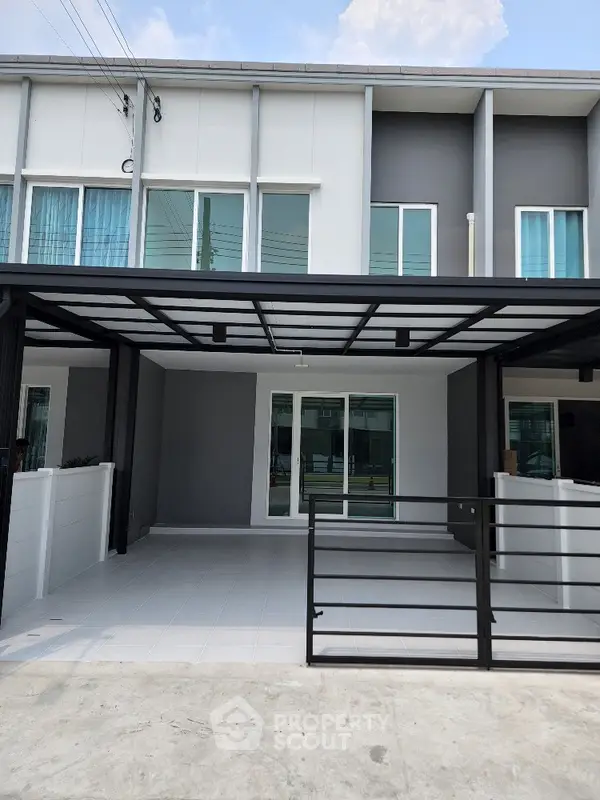 image_rental-13484572