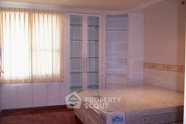 image_rental-5295033