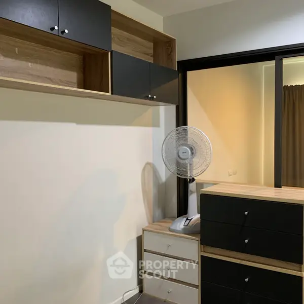 image_rental-6680457