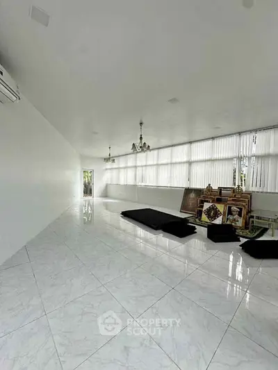 image_rental-31684336