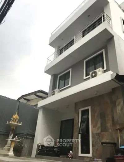 image_rental-27828097