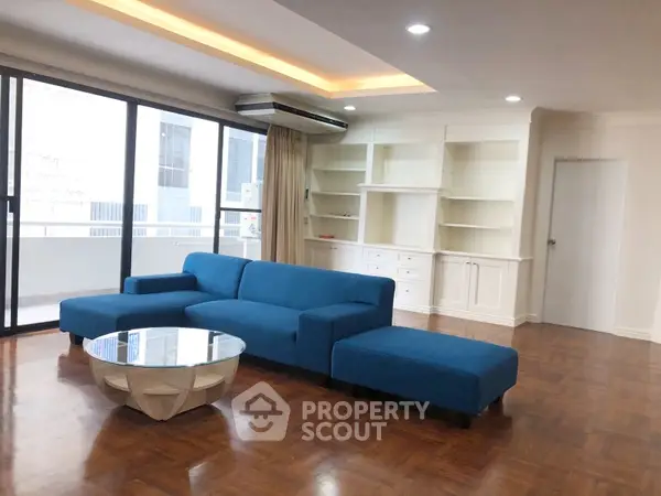 image_rental-8440310