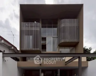 image_rental-27690677