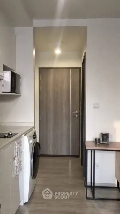  1 Bedroom Condo at Maestro 02 Ruamrudee-3