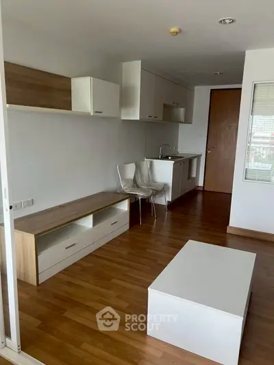 image_rental-27717583