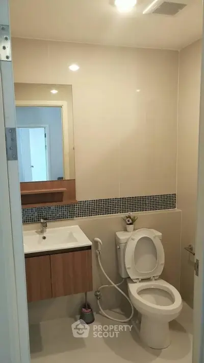  2 Bedrooms Condo at Fuse Sense Bangkae-4