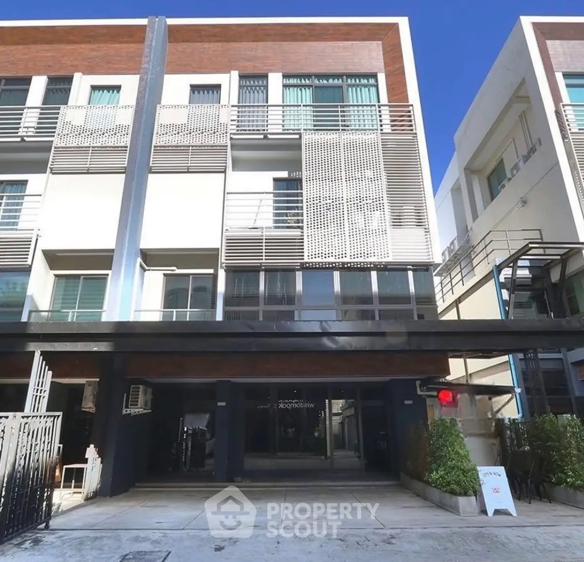 Screenshot 2568-04-09 at 11.04.40.jpg