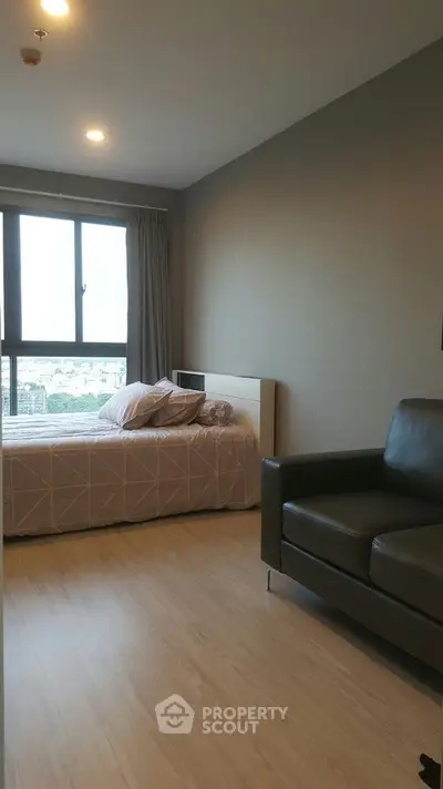  1 Bedroom Condo at Ideo Mobi Sukhumvit Eastgate-2