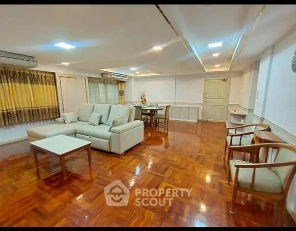 image_rental-27702679