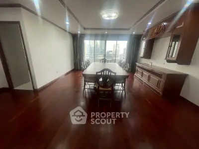 image_rental-29929219