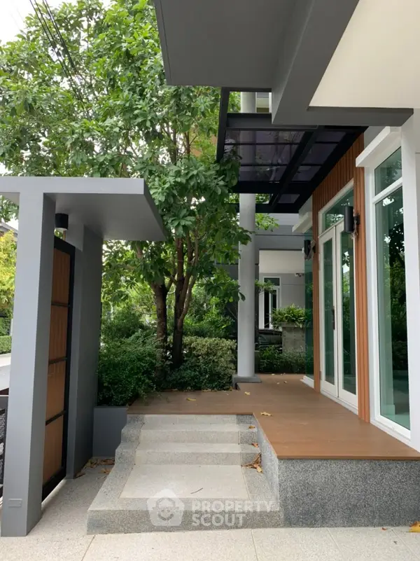 image_rental-5778272