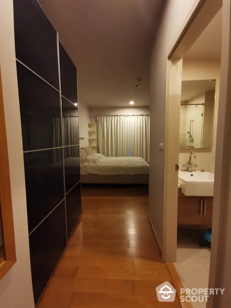  1 Bedroom Condo at Hive Taksin-1