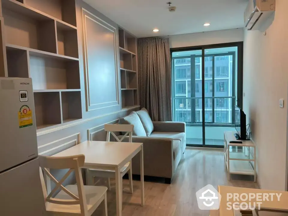 Fully Furnished 1 Bedroom Condo at Ideo Mobi Charan Interchange-1