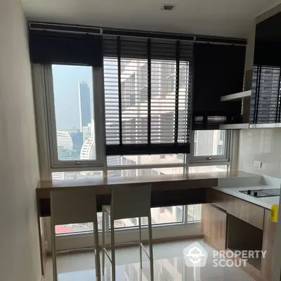  1 Bedroom Condo at Rhythm Sathorn Kitchen