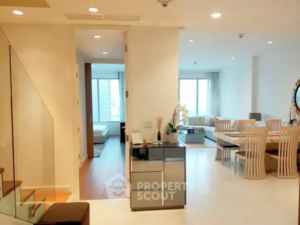 image_rental-5701870