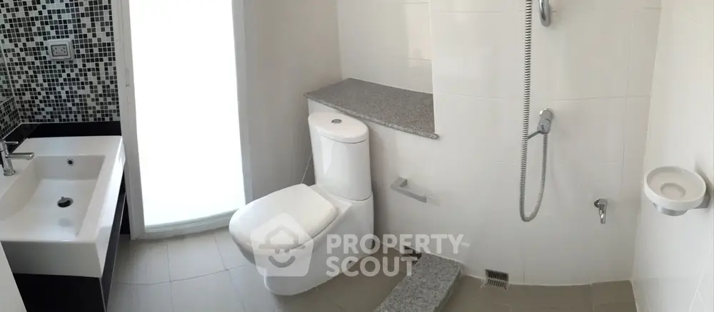  2 Bedrooms Condo at Bliz Condominium พระราม 9 หัวหมาก-2