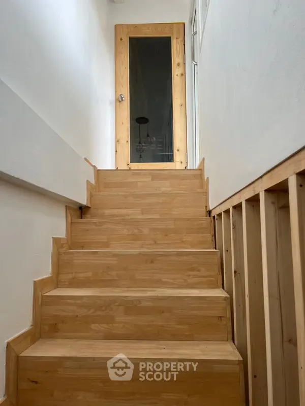 image_rental-27415945