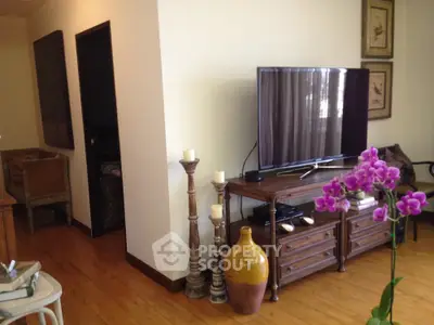  3 Bedrooms Condo -4