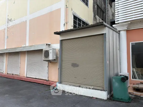 image_rental-29828520