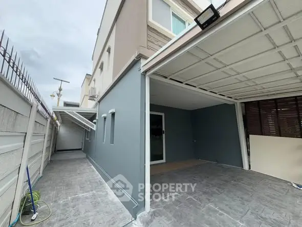 image_rental-28547496