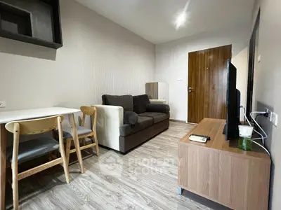 Cozy living room with modern furniture and wooden flooring