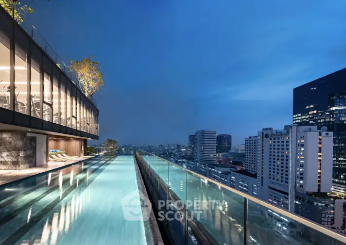 The LINE Asoke - Ratchada