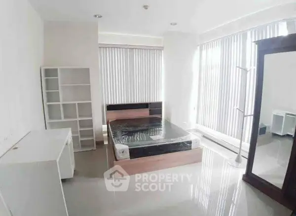 image_rental-27096965