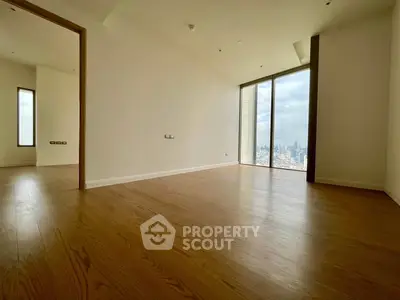 Spacious modern apartment with stunning city view and wooden flooring