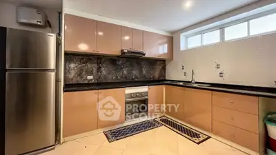 image_rental-29994250