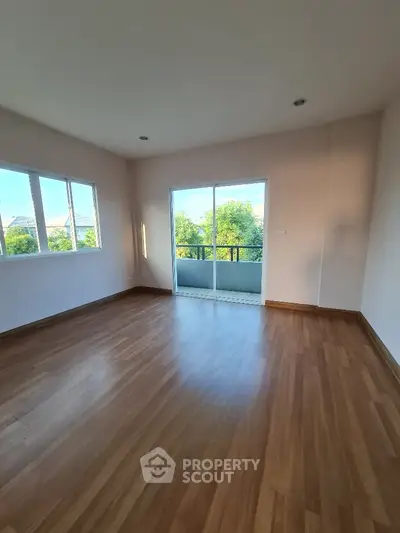 2036488-4-Photoroom.png
