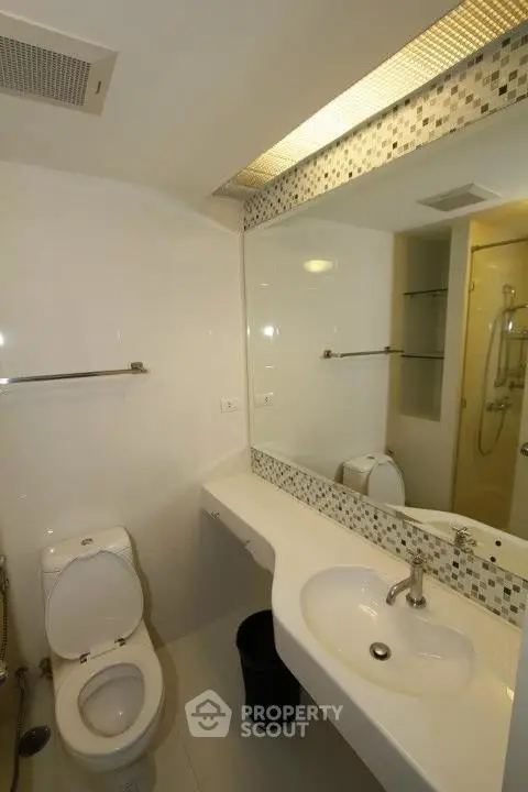  1 Bedroom Condo at Centric Scene Ratchavipha-1